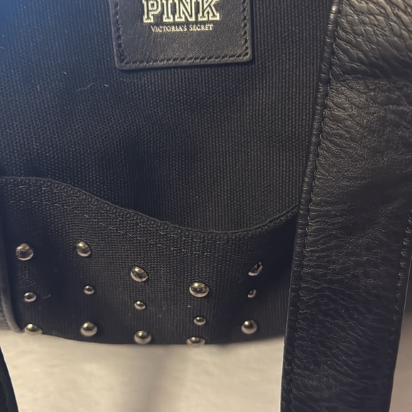 PINK Victoria’s Secret, black weekender, bag with rivets and lots of space, new - Picture 10 of 12